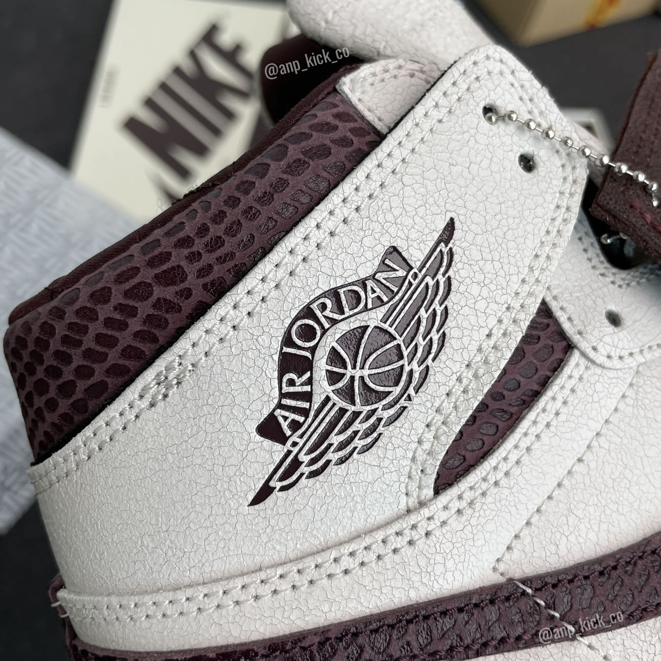 A Ma Maniere Air Jordan 1 High Og Sail And Burgundy Anpkick Do7097 100 (8) - www.newkick.vip A Ma Maniere Air Jordan 1 High Og Sail And Burgundy Anpkick Do7097 100 (8) - www.newkick.vip