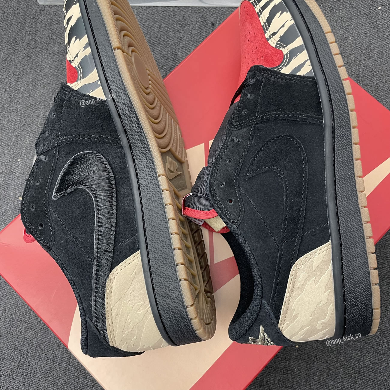 Solefly Air Jordan 1 Low Carnivore Anpkick Dn3400 001 (5) - www.newkick.org Solefly Air Jordan 1 Low Carnivore Anpkick Dn3400 001 (5) - www.newkick.org