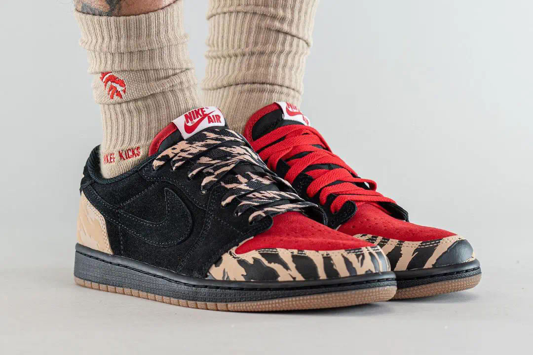 Solefly Air Jordan 1 Low Carnivore Dn3400 001 On Feet (1) - www.newkick.org Solefly Air Jordan 1 Low Carnivore Dn3400 001 On Feet (1) - www.newkick.org