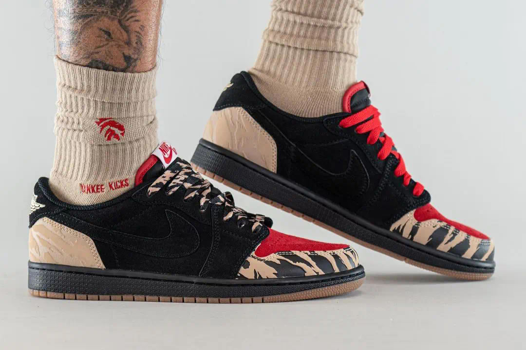 Solefly Air Jordan 1 Low Carnivore Dn3400 001 On Feet (3) - www.newkick.org Solefly Air Jordan 1 Low Carnivore Dn3400 001 On Feet (3) - www.newkick.org