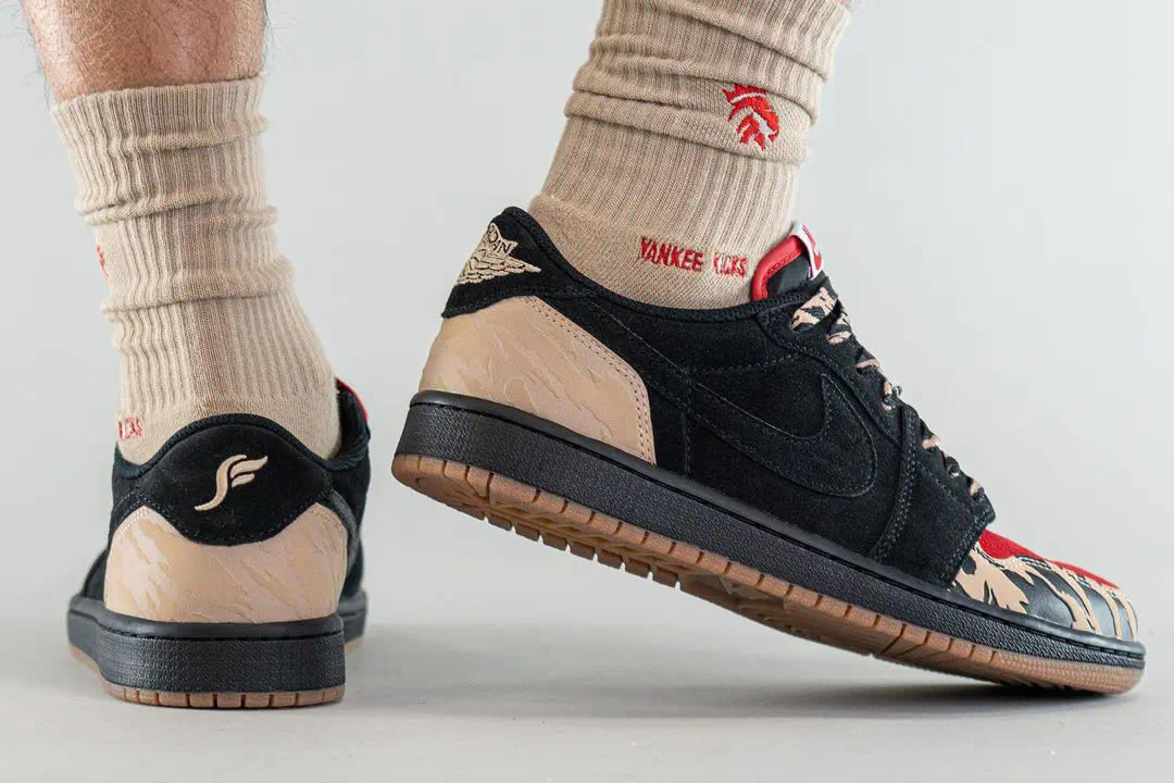 Solefly Air Jordan 1 Low Carnivore Dn3400 001 On Feet (4) - www.newkick.org Solefly Air Jordan 1 Low Carnivore Dn3400 001 On Feet (4) - www.newkick.org