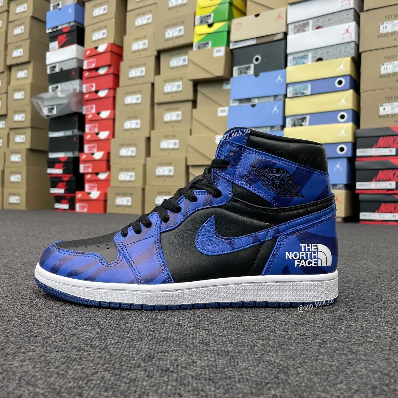 The North Face Kaws Air Jordan 1 Retro High Shoes Anpkick Custom Making (2) - www.newkick.vip The North Face Kaws Air Jordan 1 Retro High Shoes Anpkick Custom Making (2) - www.newkick.vip