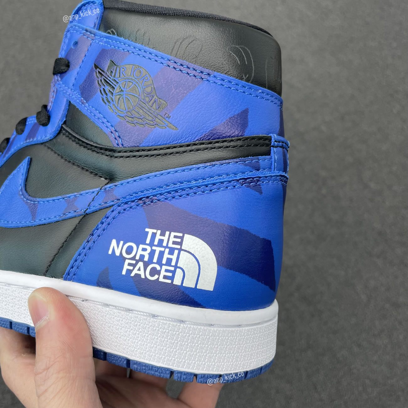 The North Face Kaws Air Jordan 1 Retro High Shoes Anpkick Custom Making (5) - www.newkick.vip The North Face Kaws Air Jordan 1 Retro High Shoes Anpkick Custom Making (5) - www.newkick.vip