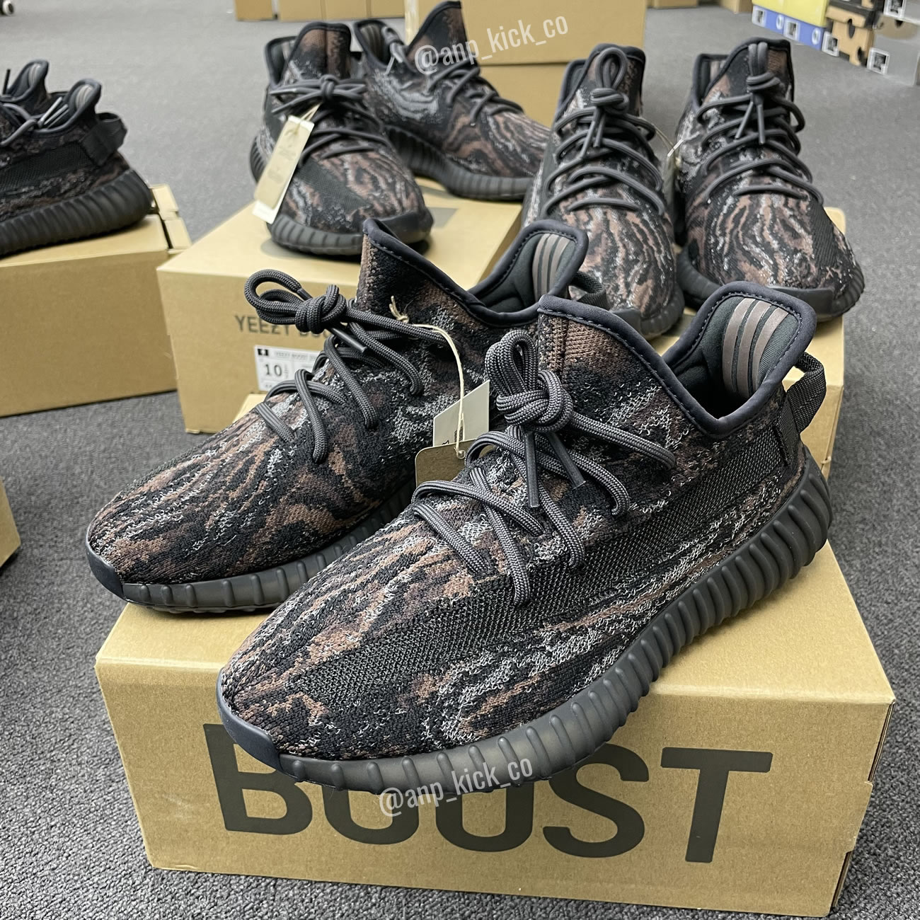 Adidas Yeezy Boost 350 V2 Mx Rock Anpkick Gw3774 (1) - www.newkick.org