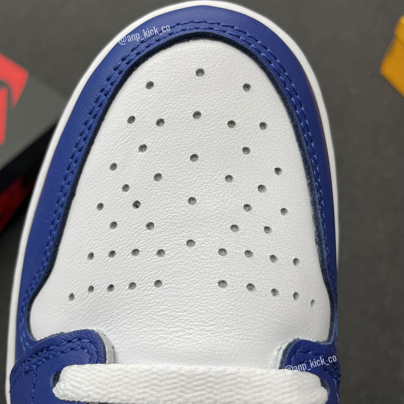 Air Jordan 1 Retro High Og Anpkick Storm Blue 555088 127 (4) - www.newkick.org Air Jordan 1 Retro High Og Anpkick Storm Blue 555088 127 (4) - www.newkick.org