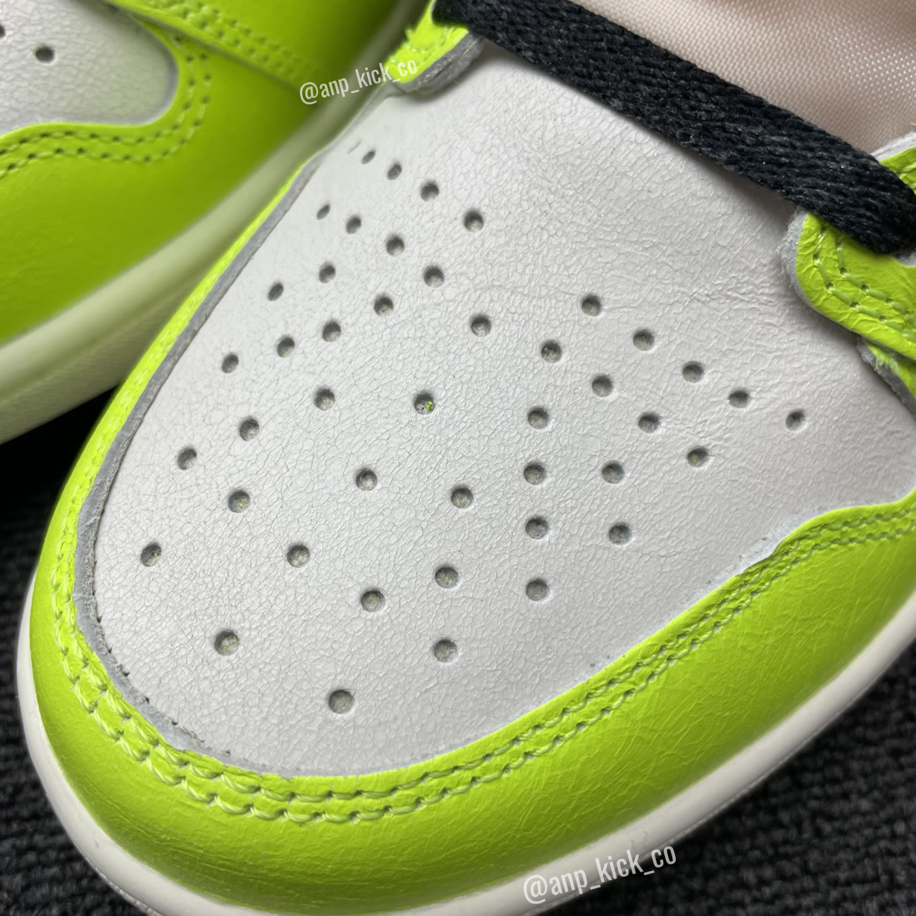 Air Jordan 1 Retro High Og Anpkick Volt Black Sail 555088 702 (11) - www.newkick.org Air Jordan 1 Retro High Og Anpkick Volt Black Sail 555088 702 (11) - www.newkick.org
