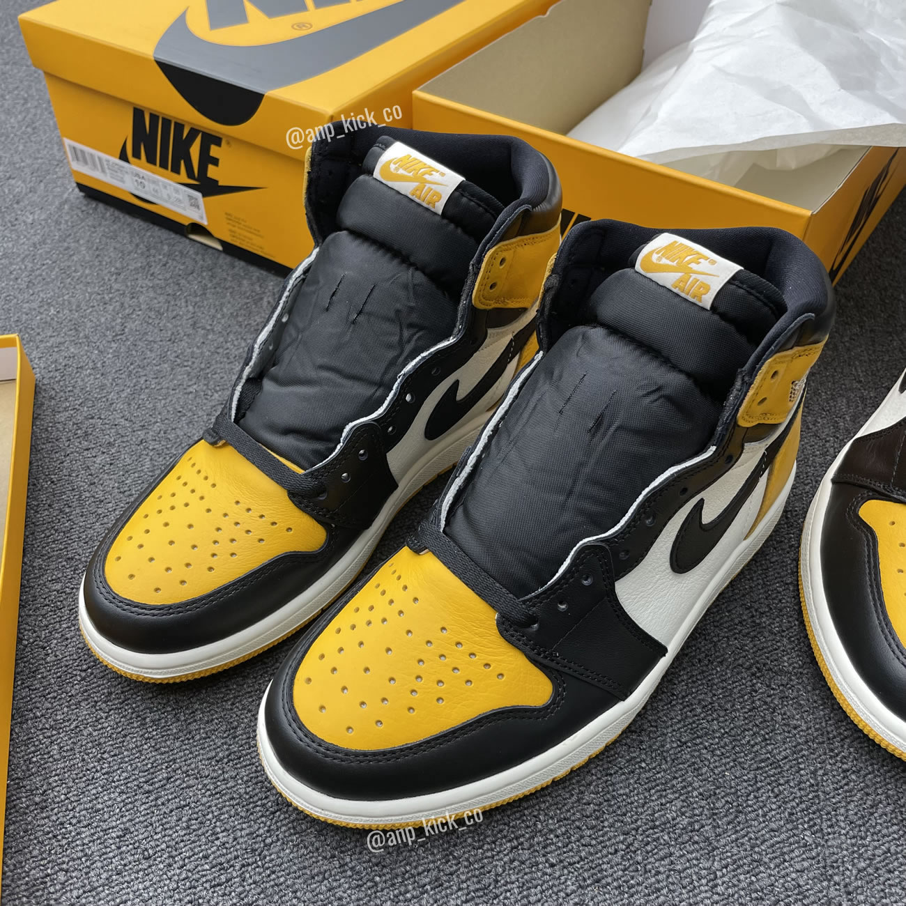 Air Jordan 1 Retro High Og Anpkick Yellow Toe 555088 711 (15) - www.newkick.org Air Jordan 1 Retro High Og Anpkick Yellow Toe 555088 711 (15) - www.newkick.org