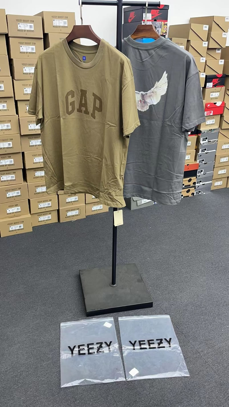 Yeezy Gap Balen Ciaga Tee Tshirt (3) - www.newkick.org Yeezy Gap Balen Ciaga Tee Tshirt (3) - www.newkick.org
