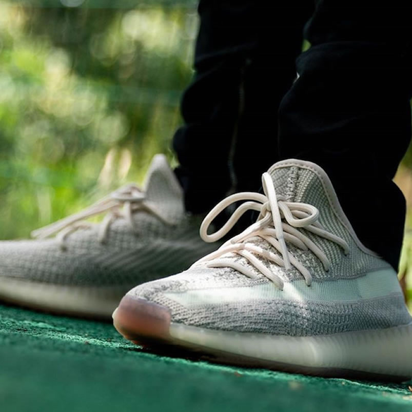 Adidas Yeezy Boost 350 V2 Citrin Non Reflective On Feet Release Date Fw3042 (2) - www.newkick.org Adidas Yeezy Boost 350 V2 Citrin Non Reflective On Feet Release Date Fw3042 (2) - www.newkick.org