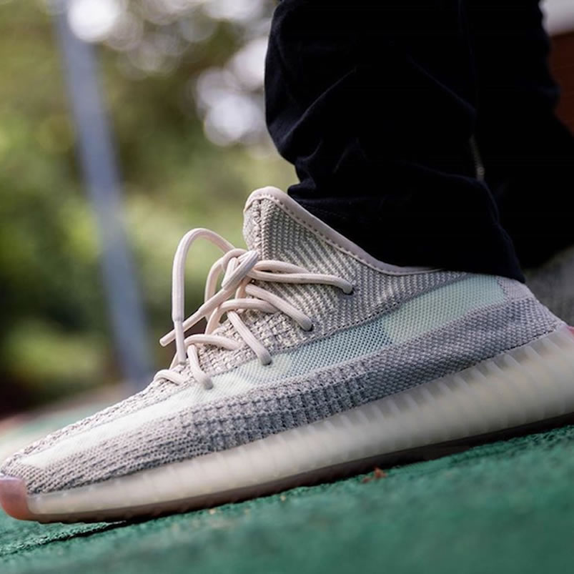 Adidas Yeezy Boost 350 V2 Citrin Non Reflective On Feet Release Date Fw3042 (6) - www.newkick.org Adidas Yeezy Boost 350 V2 Citrin Non Reflective On Feet Release Date Fw3042 (6) - www.newkick.org