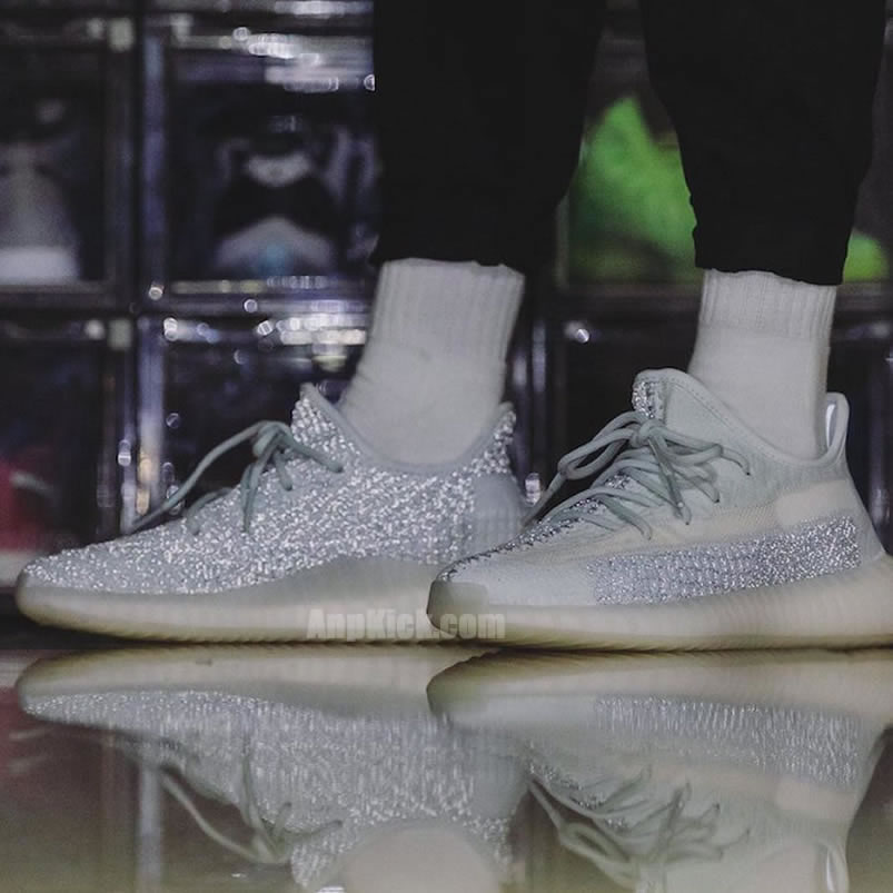 Adidas Yeezy Boost 350 V2 Cloud White On Feet Reflective Release Date Fw5317 (5) - www.newkick.org Adidas Yeezy Boost 350 V2 Cloud White On Feet Reflective Release Date Fw5317 (5) - www.newkick.org