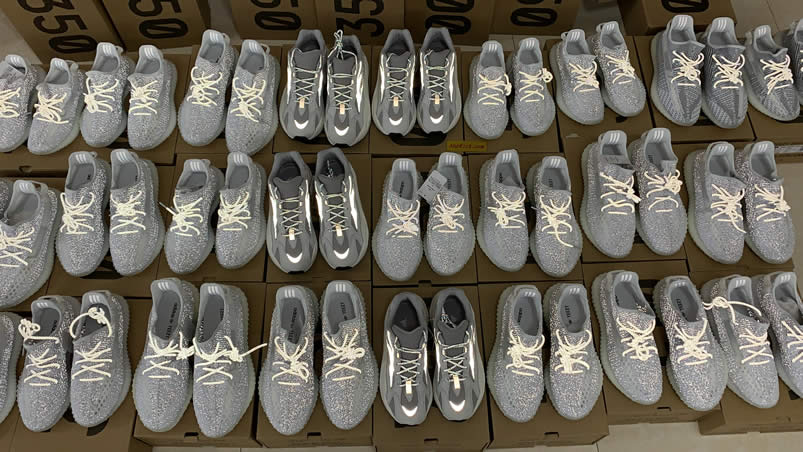 Adidas Yeezy Boost 350 V2 Static Reflective 3m And Yeezy 700 Static Anpkick (3) - www.newkick.vip Adidas Yeezy Boost 350 V2 Static Reflective 3m And Yeezy 700 Static Anpkick (3) - www.newkick.vip
