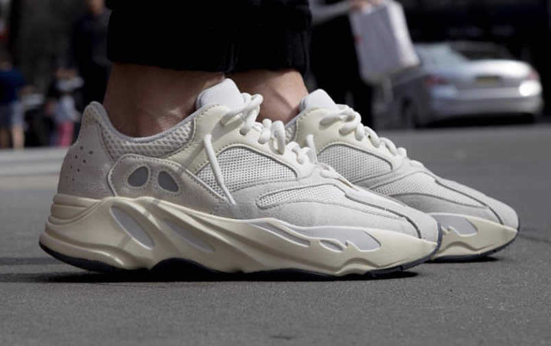 Adidas Yeezy Boost 700 Analog On Foot Outfit Release Date Eg7596 (3) - www.newkick.org Adidas Yeezy Boost 700 Analog On Foot Outfit Release Date Eg7596 (3) - www.newkick.org