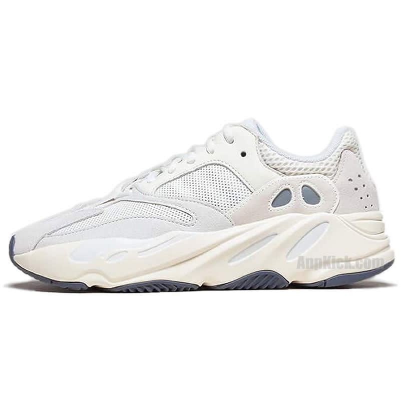 Adidas Yeezy Boost 700 Analog Outfit On Foot Release Date Eg7596 (1) - www.newkick.org Adidas Yeezy Boost 700 Analog Outfit On Foot Release Date Eg7596 (1) - www.newkick.org