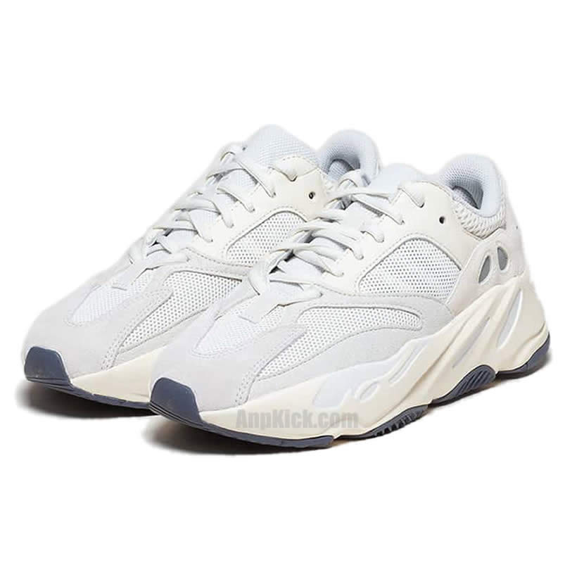 Adidas Yeezy Boost 700 Analog Outfit On Foot Release Date Eg7596 (2) - www.newkick.org Adidas Yeezy Boost 700 Analog Outfit On Foot Release Date Eg7596 (2) - www.newkick.org