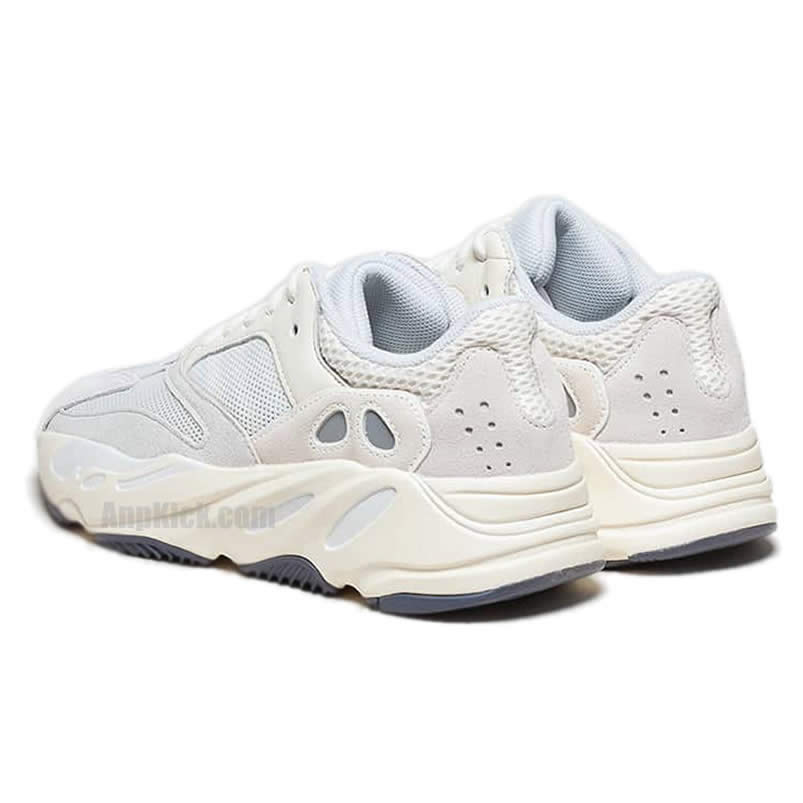 Adidas Yeezy Boost 700 Analog Outfit On Foot Release Date Eg7596 (3) - www.newkick.org Adidas Yeezy Boost 700 Analog Outfit On Foot Release Date Eg7596 (3) - www.newkick.org