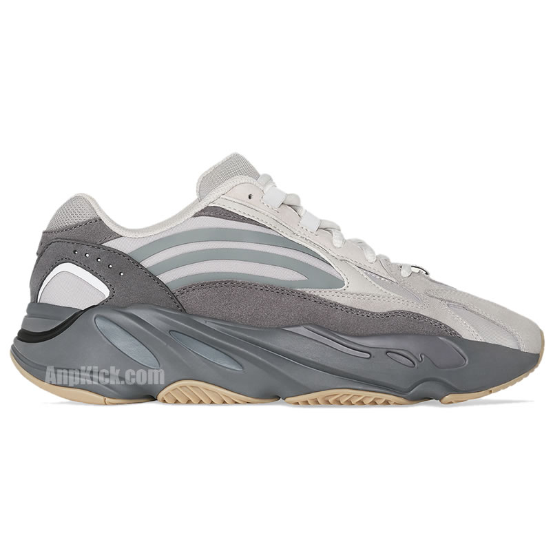 Adidas Yeezy Boost 700 V2 Tephra On Feet Outfit Style Fu7914 (2) - www.newkick.vip Adidas Yeezy Boost 700 V2 Tephra On Feet Outfit Style Fu7914 (2) - www.newkick.vip