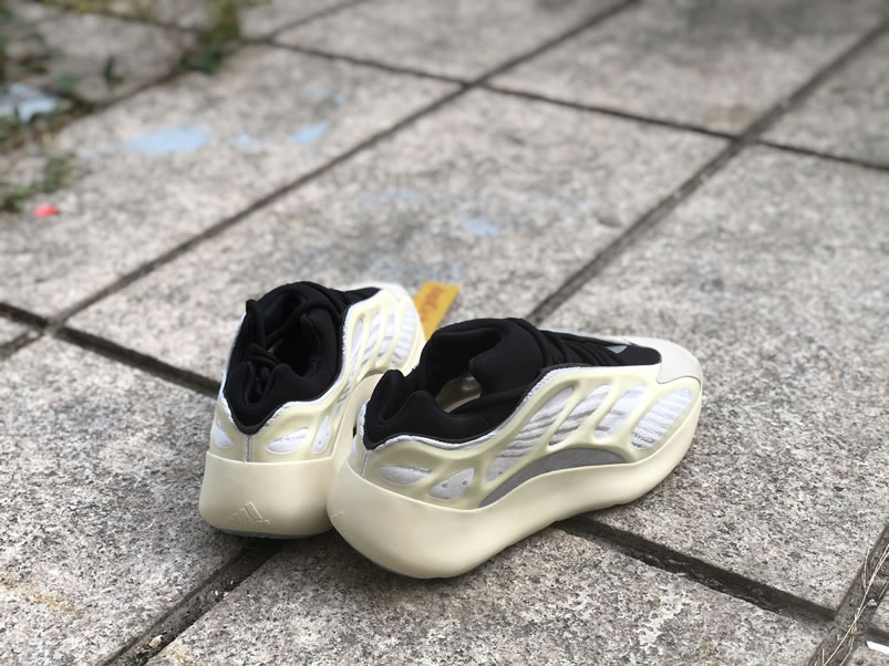 Adidas Yeezy Boost 700 V3 Azael Anpkick Release Date Fw4980 (2) - www.newkick.org