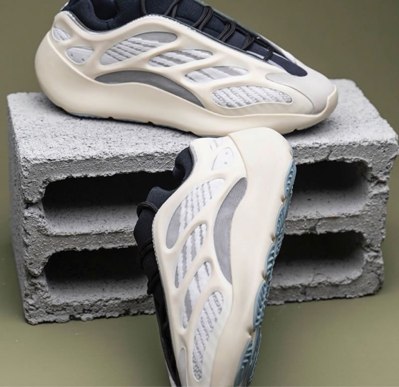 Adidas Yeezy Boost 700 V3 Azael Release Date Fw4980 (13) - www.newkick.org