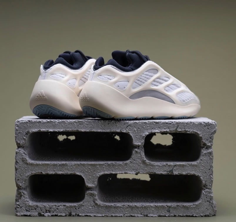 Adidas Yeezy Boost 700 V3 Azael Release Date Fw4980 (15) - www.newkick.org