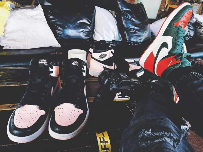 Air Jordan 1 Crimson Tint For Sale On Feet Hyper Pink And Black 555088 081 (12) - www.newkick.org Air Jordan 1 Crimson Tint For Sale On Feet Hyper Pink And Black 555088 081 (12) - www.newkick.org