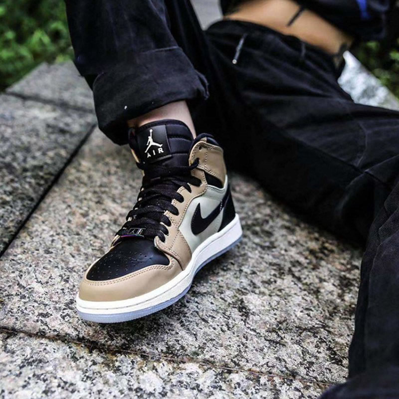 Air Jordan 1 High On Feet Premium Fossil Mens Wmns New Aj1 Shoes Ah7389 003 (1) - www.newkick.vip