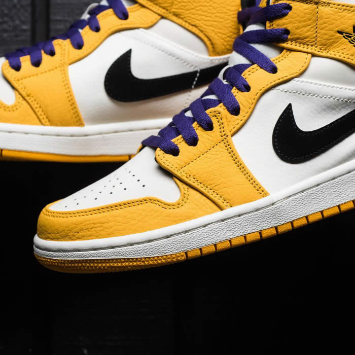 Air Jordan 1 Mid 2019 Lakers Yellow Purple For Sale Release Date 852542 700 (20) - www.newkick.vip Air Jordan 1 Mid 2019 Lakers Yellow Purple For Sale Release Date 852542 700 (20) - www.newkick.vip