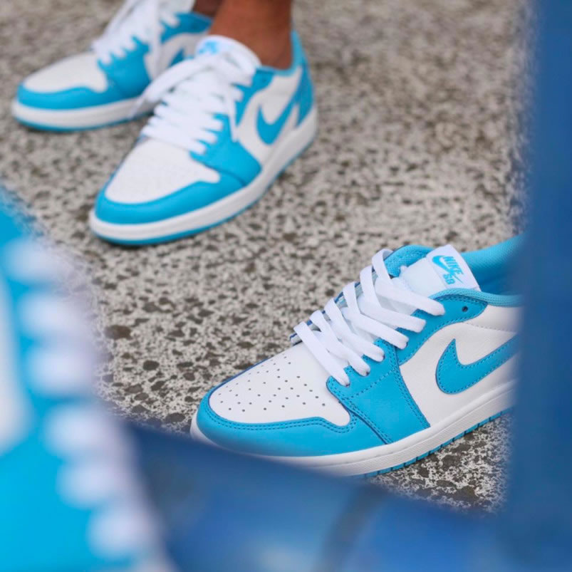 Nike Sb Air Jordan 1 Low Unc Blue On Feet (6) - www.newkick.vip