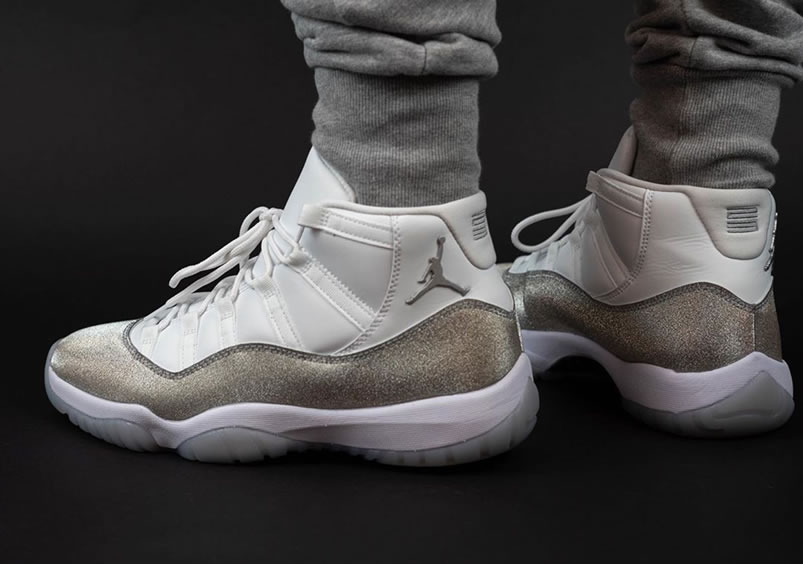 Air Jordan 11 Retro Wmns Metallic Silver Vast Grey On Feet Ar0715 100 (2) - www.newkick.org Air Jordan 11 Retro Wmns Metallic Silver Vast Grey On Feet Ar0715 100 (2) - www.newkick.org