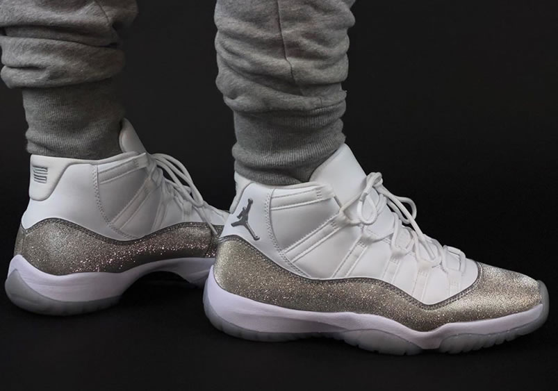 Air Jordan 11 Retro Wmns Metallic Silver Vast Grey On Feet Ar0715 100 (5) - www.newkick.org Air Jordan 11 Retro Wmns Metallic Silver Vast Grey On Feet Ar0715 100 (5) - www.newkick.org
