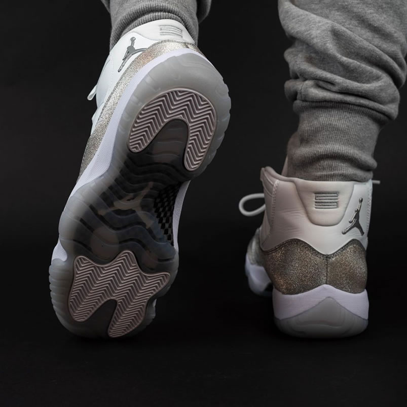 Air Jordan 11 Retro Wmns Metallic Silver Vast Grey On Feet Ar0715 100 (6) - www.newkick.org Air Jordan 11 Retro Wmns Metallic Silver Vast Grey On Feet Ar0715 100 (6) - www.newkick.org