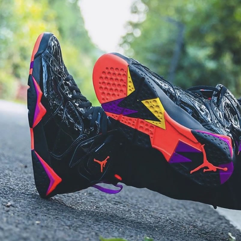 Air Jordan 7 Wmns Black Patent Leather Shoes On Feet Release Date 313358 006 (4) - www.newkick.org