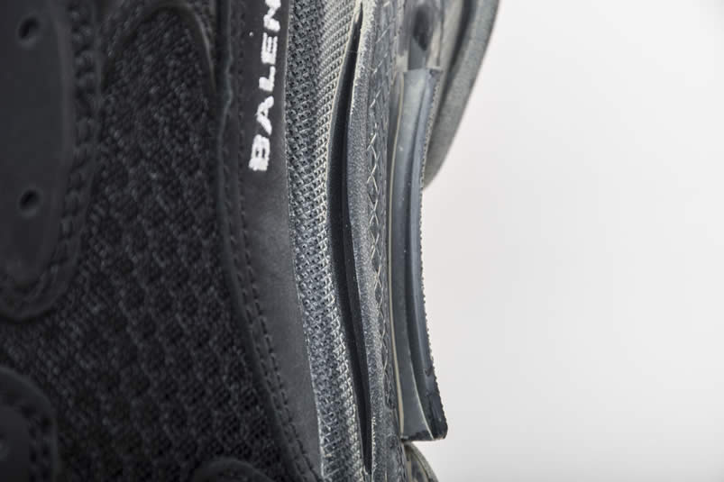 Balenciaga Triple S Sneakers Black Shoes 512176w09o1 1000 (23) - www.newkick.vip