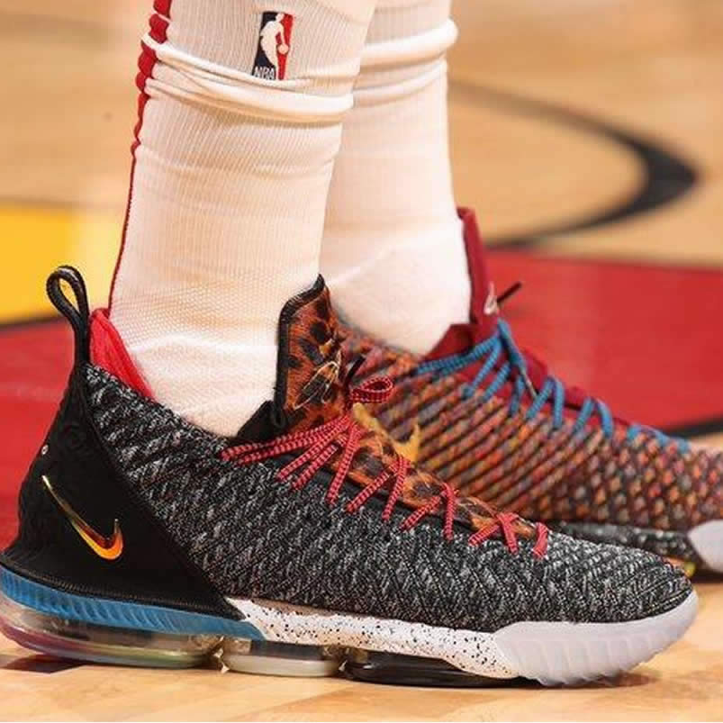 Nike Lebron 16 Lmtd Multicolor On Feet What The 1 Thru 5 For Sale Bq6582 900 (3) - www.newkick.org Nike Lebron 16 Lmtd Multicolor On Feet What The 1 Thru 5 For Sale Bq6582 900 (3) - www.newkick.org