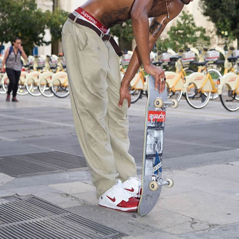 Supreme Nike Sb Dunk Low On Feet Red White 2019 Shoes Ck3480 600 (1) - www.newkick.org