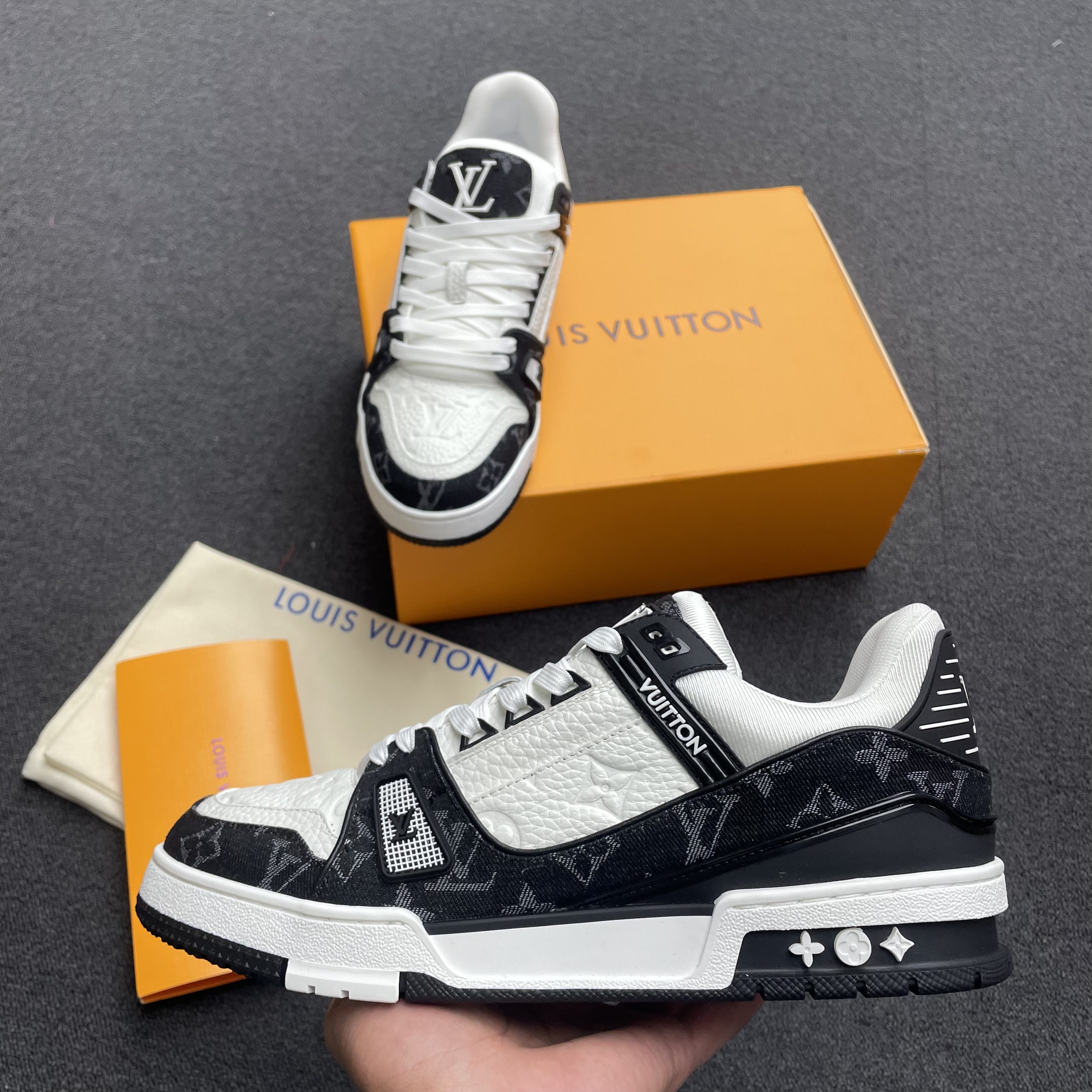 Louis Vuitton Lv Trainer White Black White 1a9jgb (5) - www.newkick.org