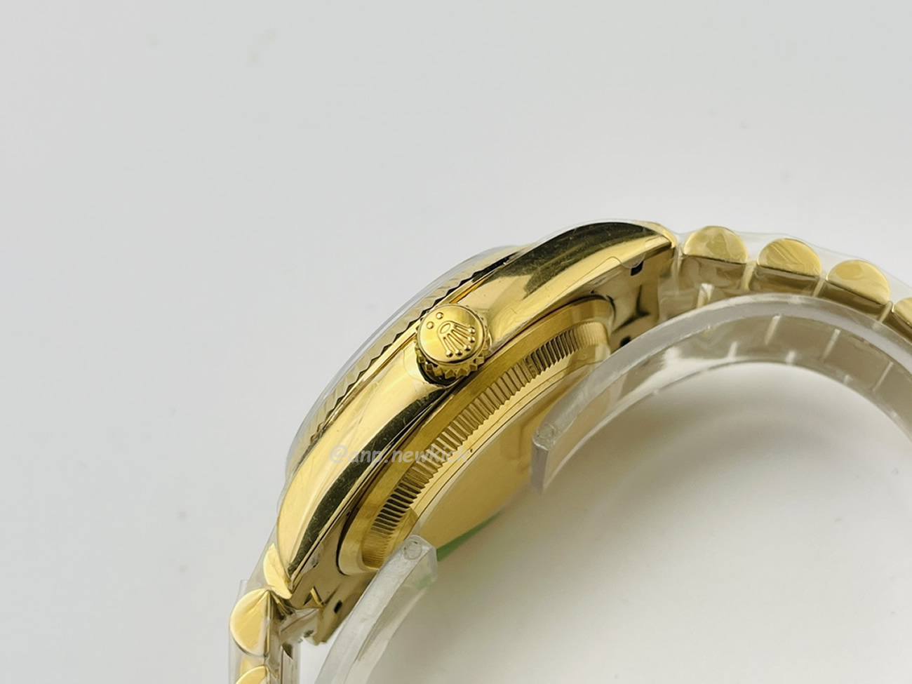Rolex Day Date Olive Green Cherry Red Dial Bright Blue Bright Black Champagne Colour Olive Green 228239 (102) - www.newkick.org Rolex Day Date Olive Green Cherry Red Dial Bright Blue Bright Black Champagne Colour Olive Green 228239 (102) - www.newkick.org