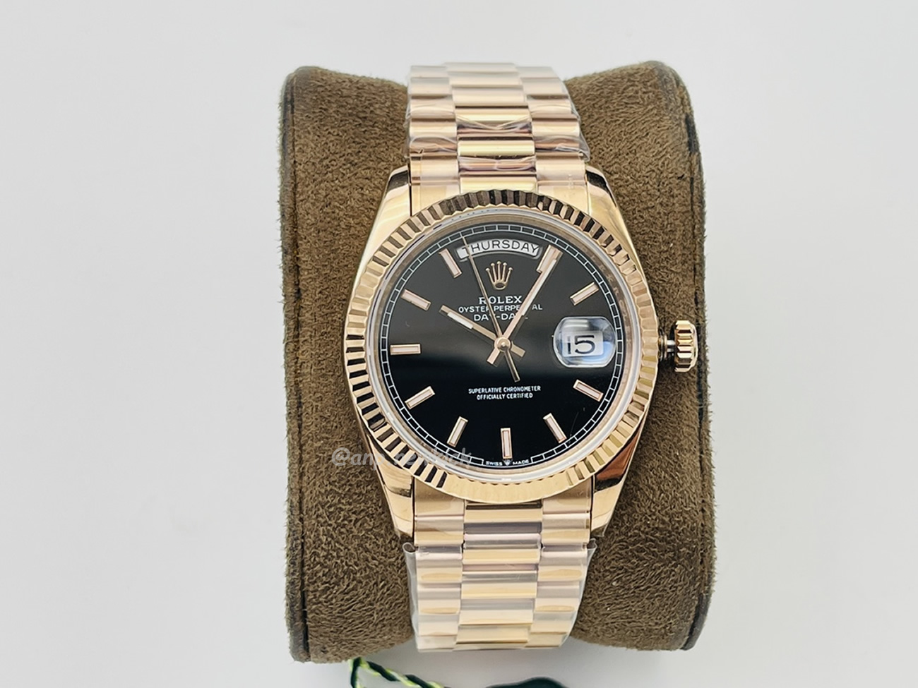 Rolex Day Date Olive Green Cherry Red Dial Bright Blue Bright Black Champagne Colour Olive Green 228239 (111) - www.newkick.org Rolex Day Date Olive Green Cherry Red Dial Bright Blue Bright Black Champagne Colour Olive Green 228239 (111) - www.newkick.org