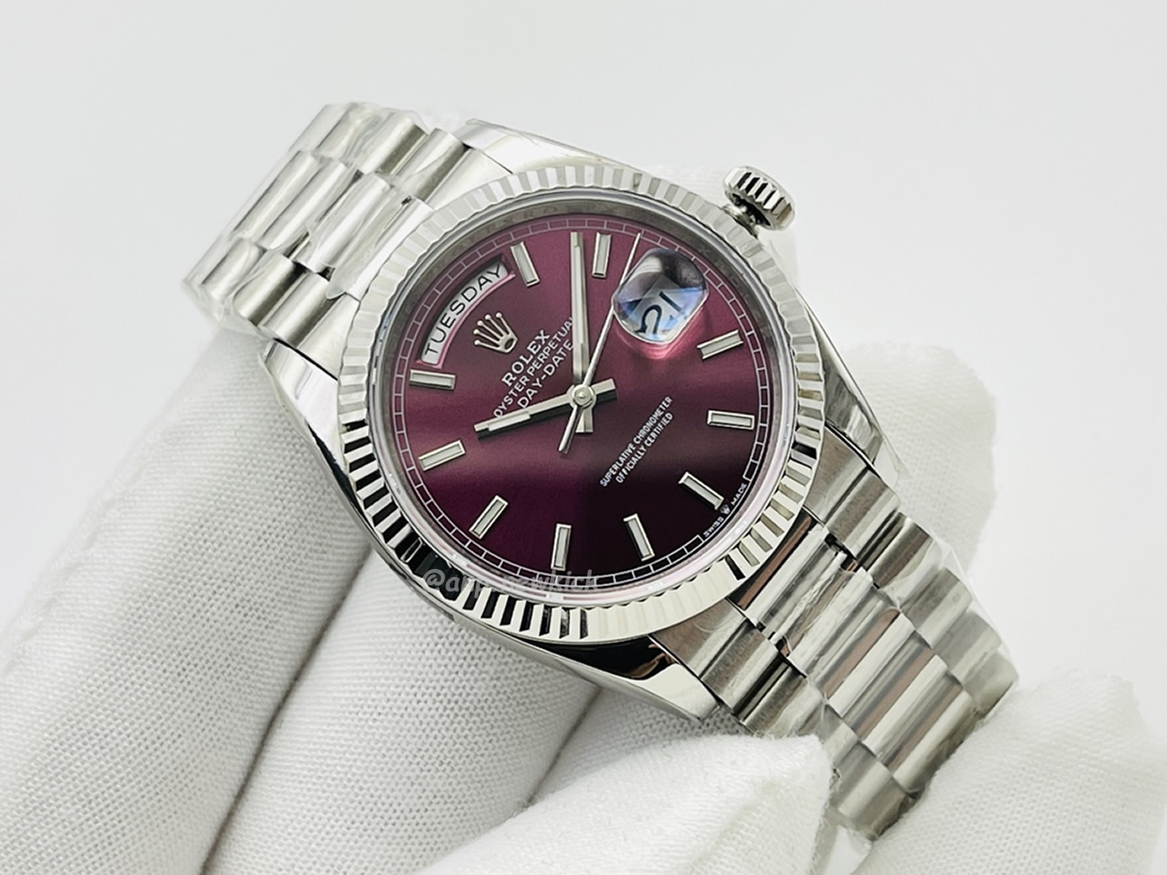 Rolex Day Date Olive Green Cherry Red Dial Bright Blue Bright Black Champagne Colour Olive Green 228239 (19) - www.newkick.org Rolex Day Date Olive Green Cherry Red Dial Bright Blue Bright Black Champagne Colour Olive Green 228239 (19) - www.newkick.org
