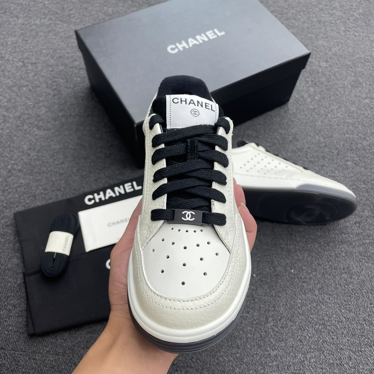 Chanel 22p Trainer White Black Burgundy Light Pink Blue (29) - www.newkick.org Chanel 22p Trainer White Black Burgundy Light Pink Blue (29) - www.newkick.org
