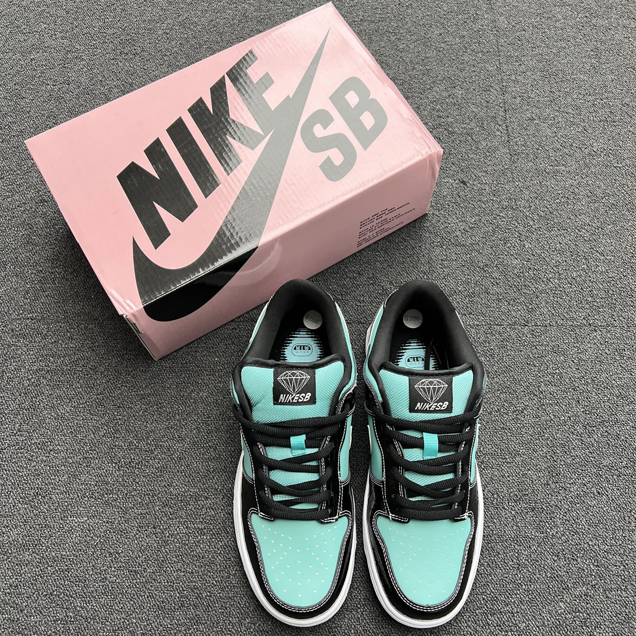 Nike Sb Dunk Low Diamond Supply Co. Aqua Blue 304292 402 (11) - www.newkick.org
