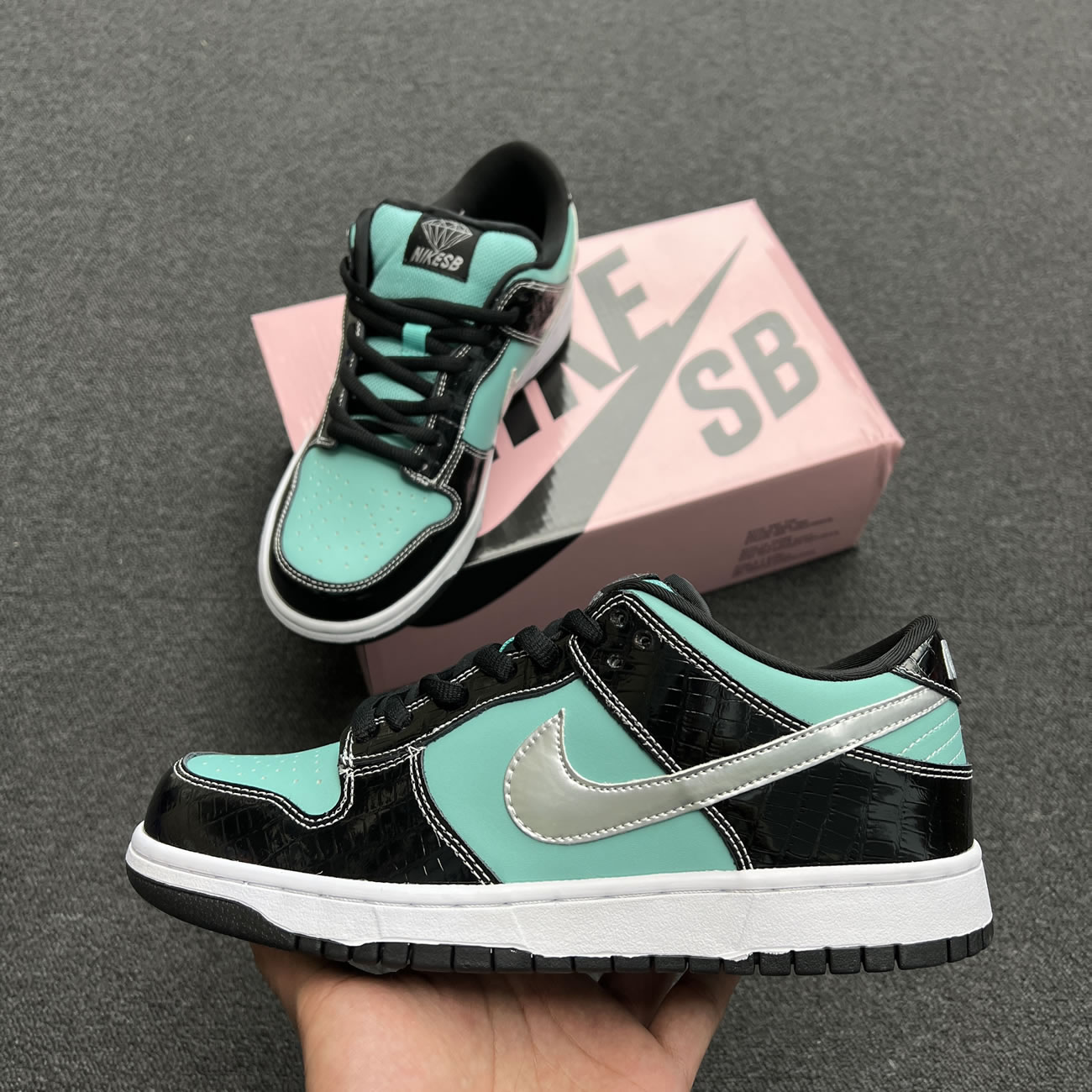Nike Sb Dunk Low Diamond Supply Co. Aqua Blue 304292 402 (6) - www.newkick.org