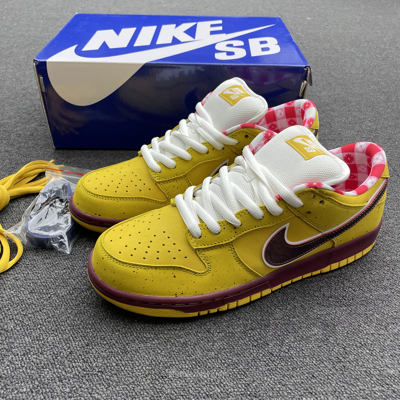 Nike Sb Dunk Low Yellow Lobster 313170 137566 (7) - www.newkick.org Nike Sb Dunk Low Yellow Lobster 313170 137566 (7) - www.newkick.org