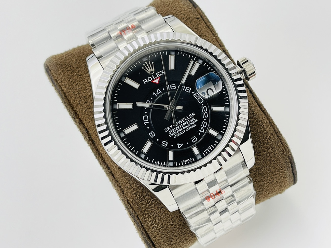Rolex Sky Dweller Bright Black Intense White 326934 0006 (5) - www.newkick.org Rolex Sky Dweller Bright Black Intense White 326934 0006 (5) - www.newkick.org