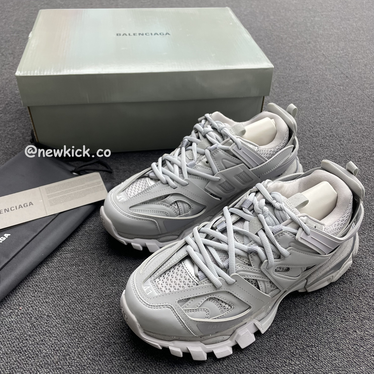 Balenciaga Track Light Grey W 542436w2la11203 (7) - www.newkick.org Balenciaga Track Light Grey W 542436w2la11203 (7) - www.newkick.org
