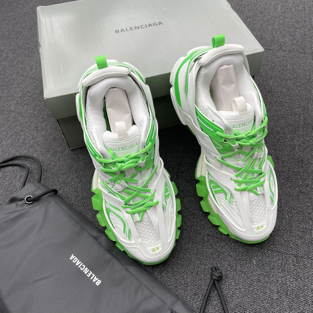 Balenciaga Track Led Sneaker 542436w3rl19035 (9) - www.newkick.org