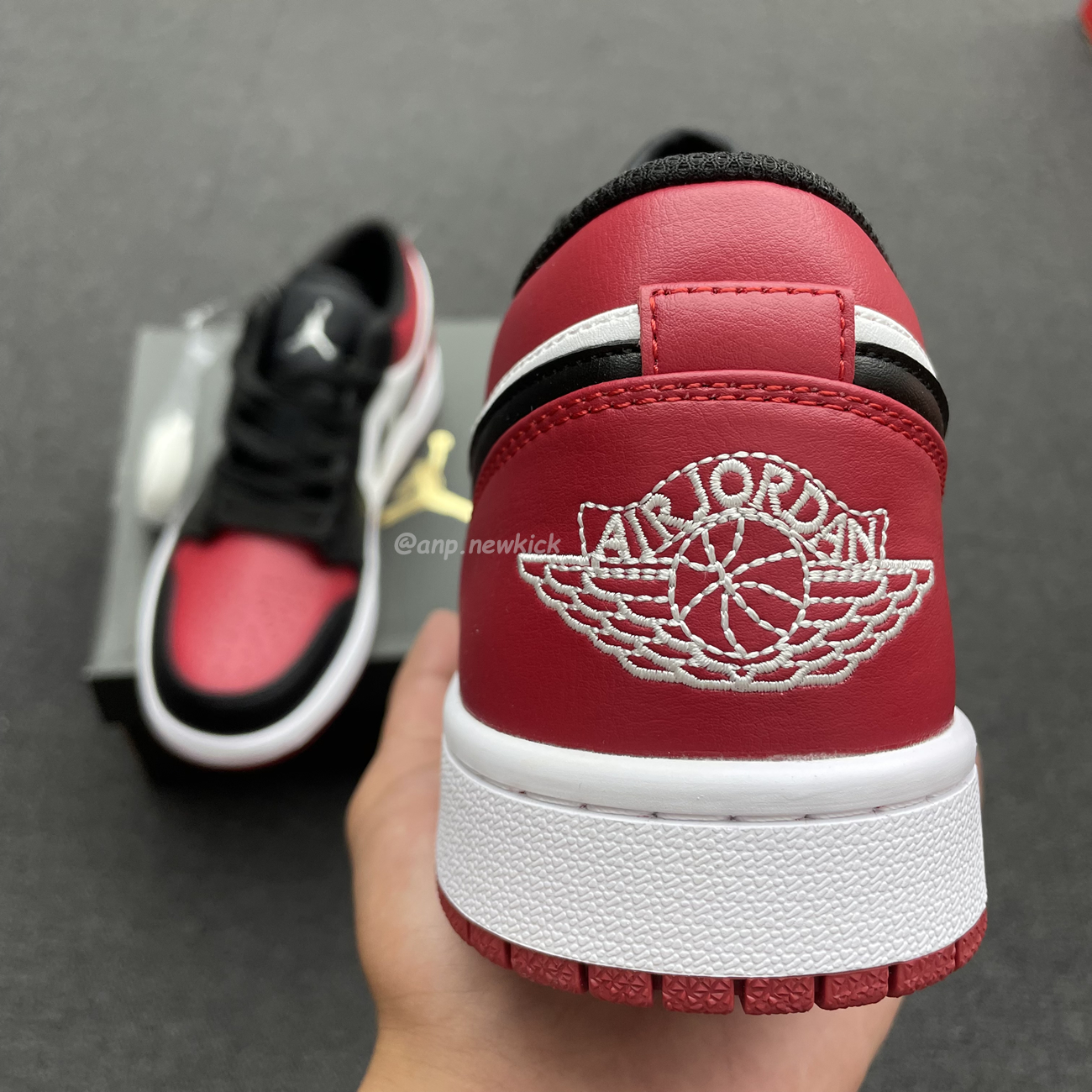 Air Jordan 1 Low Bred Toe 553558 612 (11) - www.newkick.org Air Jordan 1 Low Bred Toe 553558 612 (11) - www.newkick.org