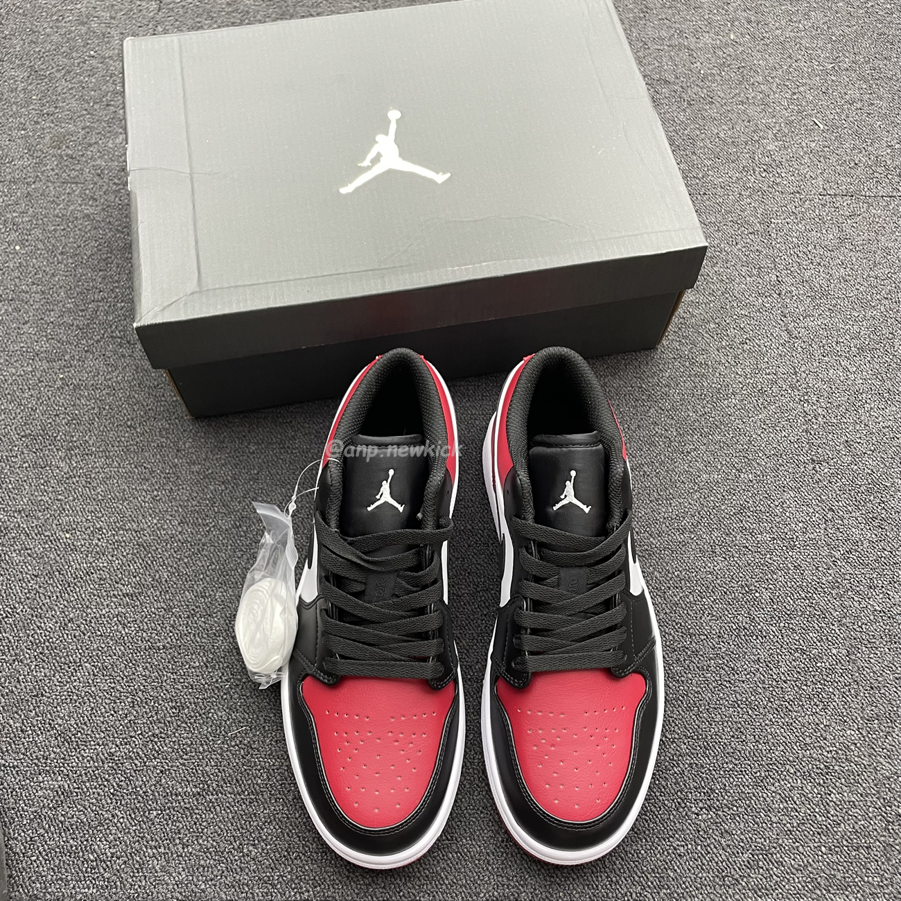 Air Jordan 1 Low Bred Toe 553558 612 (13) - www.newkick.org Air Jordan 1 Low Bred Toe 553558 612 (13) - www.newkick.org