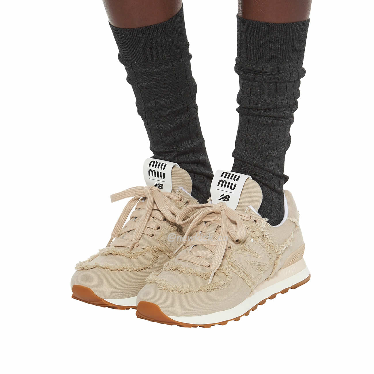 New Balance 574 Miu Miu Denim Colonial Beige (12) - www.newkick.org