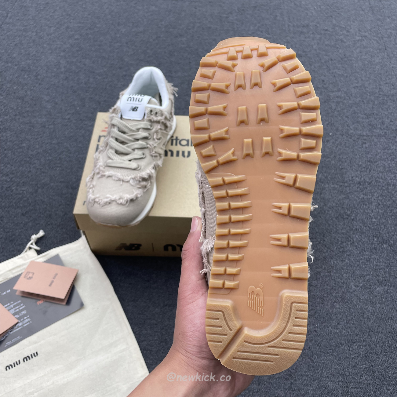 New Balance 574 Miu Miu Denim Colonial Beige (7) - www.newkick.org
